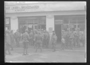 Gesellschaftsbild (Positivo) di Ellmenreich, Albert (1919/03/12 - 1919/03/12)