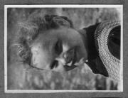 ritratto di donna (Positivo) di Pokorny, Bruno (1925/01/01 - 1946/12/31)