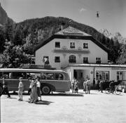 autobus (Positivo) di Foto Hermann Frass, Bozen,Hermann Frass (1953/08/01 - 1953/08/31)