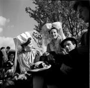 Promenade (Positivo) di Foto Hermann Frass, Bozen,Hermann Frass (1954/04/11 - 1954/04/11)