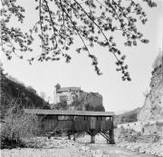 Brücke Talfer bei Runkelstein (Positivo) di Foto Hermann Frass, Bozen,Hermann Frass (1957/01/01 - 1957/12/31)