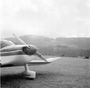 Flugzeug (Positivo) di Foto Hermann Frass, Bozen,Hermann Frass (1960/09/01 - 1960/09/93)