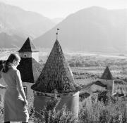 donna (Positivo) di Foto Hermann Frass, Bozen,Hermann Frass (1968/05/01 - 1968/10/31)