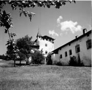 Ansitz Zimmerlehen (Völs) (Positivo) di Foto Hermann Frass, Bozen,Hermann Frass (1950/01/01 - 1969/12/31)