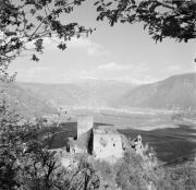 Schloß Hocheppan/Castel Appiano (Positivo) di Foto Hermann Frass, Bozen,Hermann Frass (1950/01/01 - 1970/12/31)