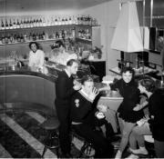 donna (Positivo) di Foto Hermann Frass, Bozen,Hermann Frass (1954/01/01 - 1954/01/31)