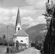 Kirche Bozen Moritzing St. Mauritius (Positivo) di Foto Hermann Frass, Bozen,Hermann Frass (1960/01/01 - 1980/12/31)