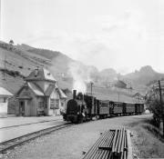 Eisenbahn Waggon/Lokomotive (Positivo) di Foto Hermann Frass, Bozen,Hermann Frass (1950/01/01 - 1969/12/31)