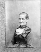 donna (Positivo) di Foto Hermann Frass, Bozen,Hermann Frass (1950/01/01 - 1979/12/31)