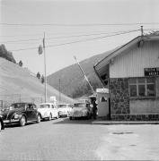 strada (Positivo) di Foto Hermann Frass, Bozen,Hermann Frass (1962/07/01 - 1962/07/31)