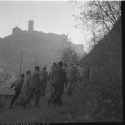 Kundgebung Schloß Sigmundskron 1957 (Positivo) di Foto Hermann Frass, Bozen,Hermann Frass (1957/11/17 - 1957/11/17)