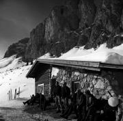 rifugio (Positivo) di Foto Elisabeth Fuchs-Hauffen, Überlingen/Bodensee,Fuchs-Hauffen, Elisabeth (1966/02/01 - 1966/02/28)