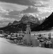 Kirche Sexten Pfarrkirche St. Peter und Paul (Positivo) di Foto Elisabeth Fuchs-Hauffen, Überlingen/Bodensee,Fuchs-Hauffen, Elisabeth (1980/02/01 - 1980/02/28)