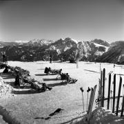 Gast (Positivo) di Foto Elisabeth Fuchs-Hauffen, Überlingen/Bodensee,Fuchs-Hauffen, Elisabeth (1965/02/01 - 1965/02/28)