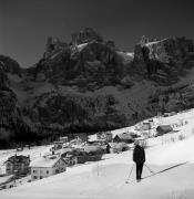 Skifahrer (Positivo) di Foto Elisabeth Fuchs-Hauffen, Überlingen/Bodensee,Fuchs-Hauffen, Elisabeth (1965/02/01 - 1965/02/28)