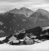 Bauernhof Olang (Positivo) di Foto Elisabeth Fuchs-Hauffen, Überlingen/Bodensee,Fuchs-Hauffen, Elisabeth (1965/02/01 - 1965/02/28)