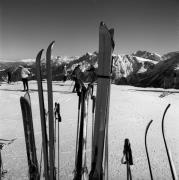 Skifahrer (Positivo) di Foto Elisabeth Fuchs-Hauffen, Überlingen/Bodensee,Fuchs-Hauffen, Elisabeth (1965/02/01 - 1965/02/28)