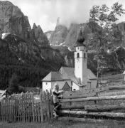 chiesa (Positivo) di Foto Elisabeth Fuchs-Hauffen, Überlingen/Bodensee,Fuchs-Hauffen, Elisabeth (1970/07/01 - 1970/07/31)