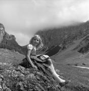 bambina (Positivo) di Foto Elisabeth Fuchs-Hauffen, Überlingen/Bodensee,Fuchs-Hauffen, Elisabeth (1970/07/01 - 1970/07/31)