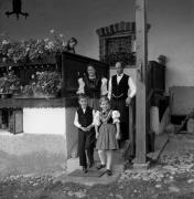 Rier (Familie) (Positivo) di Foto Elisabeth Fuchs-Hauffen, Überlingen/Bodensee,Fuchs-Hauffen, Elisabeth (1965/09/01 - 1965/09/93)