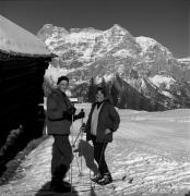 Skifahrer (Positivo) di Foto Elisabeth Fuchs-Hauffen, Überlingen/Bodensee,Fuchs-Hauffen, Elisabeth (1965/02/01 - 1965/02/28)