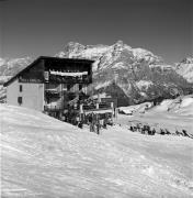 Schutzhütte Pralongià (Positivo) di Foto Elisabeth Fuchs-Hauffen, Überlingen/Bodensee,Fuchs-Hauffen, Elisabeth (1965/02/01 - 1965/02/28)