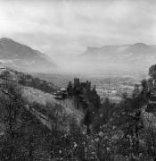 Schloss Tirol (Positivo) di Foto Elisabeth Fuchs-Hauffen, Überlingen/Bodensee,Fuchs-Hauffen, Elisabeth (1964/10/01 - 1964/10/31)