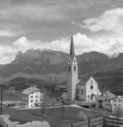 chiesa (Positivo) di Foto Elisabeth Fuchs-Hauffen, Überlingen/Bodensee,Fuchs-Hauffen, Elisabeth (1970/07/01 - 1970/07/31)