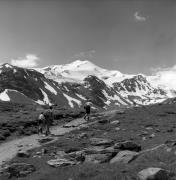 Wanderer/Ausflügler (Positivo) di Foto Elisabeth Fuchs-Hauffen, Überlingen/Bodensee,Fuchs-Hauffen, Elisabeth (1978/07/01 - 1978/07/31)