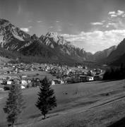 chiesa (Positivo) di Foto Elisabeth Fuchs-Hauffen, Überlingen/Bodensee,Fuchs-Hauffen, Elisabeth (1969/10/01 - 1969/10/31)