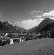 chiesa (Positivo) di Foto Elisabeth Fuchs-Hauffen, Überlingen/Bodensee,Fuchs-Hauffen, Elisabeth (1969/10/01 - 1969/10/31)