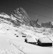 Skifahrer (Positivo) di Foto Elisabeth Fuchs-Hauffen, Überlingen/Bodensee,Fuchs-Hauffen, Elisabeth (1968/03/01 - 1968/03/31)