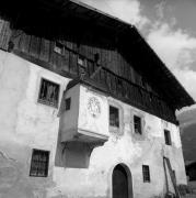 Bauernhof Sarntal-Sarnthein (Positivo) di Foto Elisabeth Fuchs-Hauffen, Überlingen/Bodensee,Fuchs-Hauffen, Elisabeth (1968/05/01 - 1968/05/31)