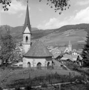 chiesa (Positivo) di Foto Elisabeth Fuchs-Hauffen, Überlingen/Bodensee,Fuchs-Hauffen, Elisabeth (1968/05/01 - 1968/05/31)