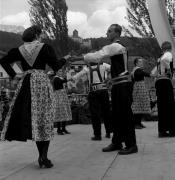 danza (Positivo) di Foto Elisabeth Fuchs-Hauffen, Überlingen/Bodensee,Fuchs-Hauffen, Elisabeth (1968/05/01 - 1968/05/31)