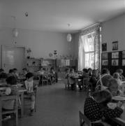 Kindergarten (Positivo) di Foto Elisabeth Fuchs-Hauffen, Überlingen/Bodensee,Fuchs-Hauffen, Elisabeth (1968/06/01 - 1968/06/63)