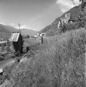 Schloß Hochnaturns (Positivo) di Foto Elisabeth Fuchs-Hauffen, Überlingen/Bodensee,Fuchs-Hauffen, Elisabeth (1968/05/01 - 1968/05/31)