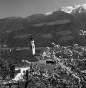 chiesa (Positivo) di Foto Elisabeth Fuchs-Hauffen, Überlingen/Bodensee,Fuchs-Hauffen, Elisabeth (1968/05/01 - 1968/05/31)