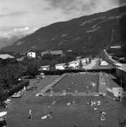 piscina (Positivo) di Foto Elisabeth Fuchs-Hauffen, Überlingen/Bodensee,Fuchs-Hauffen, Elisabeth (1968/05/01 - 1968/05/31)