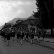 processione (Positivo) di Foto Elisabeth Fuchs-Hauffen, Überlingen/Bodensee,Fuchs-Hauffen, Elisabeth (1968/07/01 - 1968/07/31)