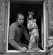 Bildhauerei in Gröden (Positivo) di Foto Elisabeth Fuchs-Hauffen, Überlingen/Bodensee,Fuchs-Hauffen, Elisabeth (1968/06/01 - 1968/06/63)