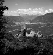 Schloß Hocheppan/Castel Appiano (Positivo) di Foto Elisabeth Fuchs-Hauffen, Überlingen/Bodensee,Fuchs-Hauffen, Elisabeth (1968/06/01 - 1968/06/63)