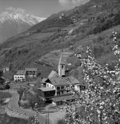 chiesa (Positivo) di Foto Elisabeth Fuchs-Hauffen, Überlingen/Bodensee,Fuchs-Hauffen, Elisabeth (1968/05/01 - 1968/05/31)