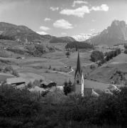 chiesa (Positivo) di Foto Elisabeth Fuchs-Hauffen, Überlingen/Bodensee,Fuchs-Hauffen, Elisabeth (1968/05/01 - 1968/05/31)