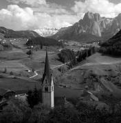 chiesa (Positivo) di Foto Elisabeth Fuchs-Hauffen, Überlingen/Bodensee,Fuchs-Hauffen, Elisabeth (1968/05/01 - 1968/05/31)