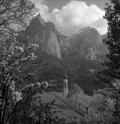 chiesa (Positivo) di Foto Elisabeth Fuchs-Hauffen, Überlingen/Bodensee,Fuchs-Hauffen, Elisabeth (1968/05/01 - 1968/05/31)