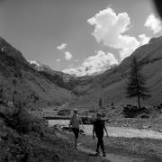 uomo (Positivo) di Foto Elisabeth Fuchs-Hauffen, Überlingen/Bodensee,Fuchs-Hauffen, Elisabeth (1968/07/01 - 1968/07/31)