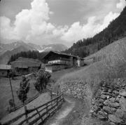 Bauernhof Passeier (Positivo) di Foto Elisabeth Fuchs-Hauffen, Überlingen/Bodensee,Fuchs-Hauffen, Elisabeth (1966/09/01 - 1966/09/93)