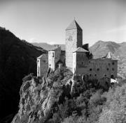 Schloß Karneid (Positivo) di Foto Elisabeth Fuchs-Hauffen, Überlingen/Bodensee,Fuchs-Hauffen, Elisabeth (1966/11/01 - 1966/11/13)