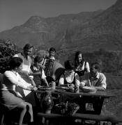 Törggelen (Positivo) di Foto Elisabeth Fuchs-Hauffen, Überlingen/Bodensee,Fuchs-Hauffen, Elisabeth (1966/10/01 - 1966/10/31)